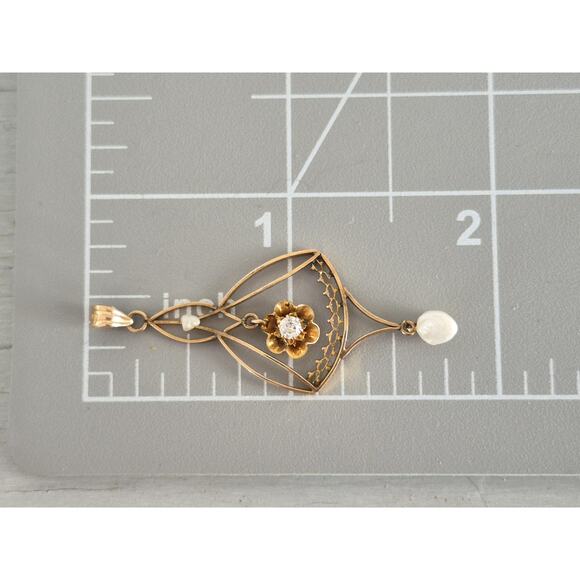Antique 10K Gold Freshwater Pearl and Buttercup Diamond Lavalier - Picture 6 of 6